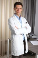 Пластический хирург клиники Бьюти Тренд Владимир Зленко