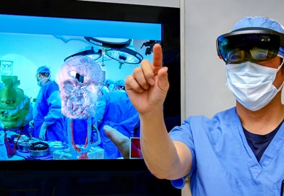 Трансплантацию лица впервые провели при помощи дополненной реальности