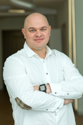  Пластический хирург Антон Гладышев