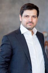 Пластический хирург Валерий Стайсупов