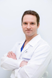 Пластический хирург Станислав Екимов	