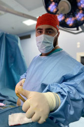 Пластический хирург Гукас Миракян	