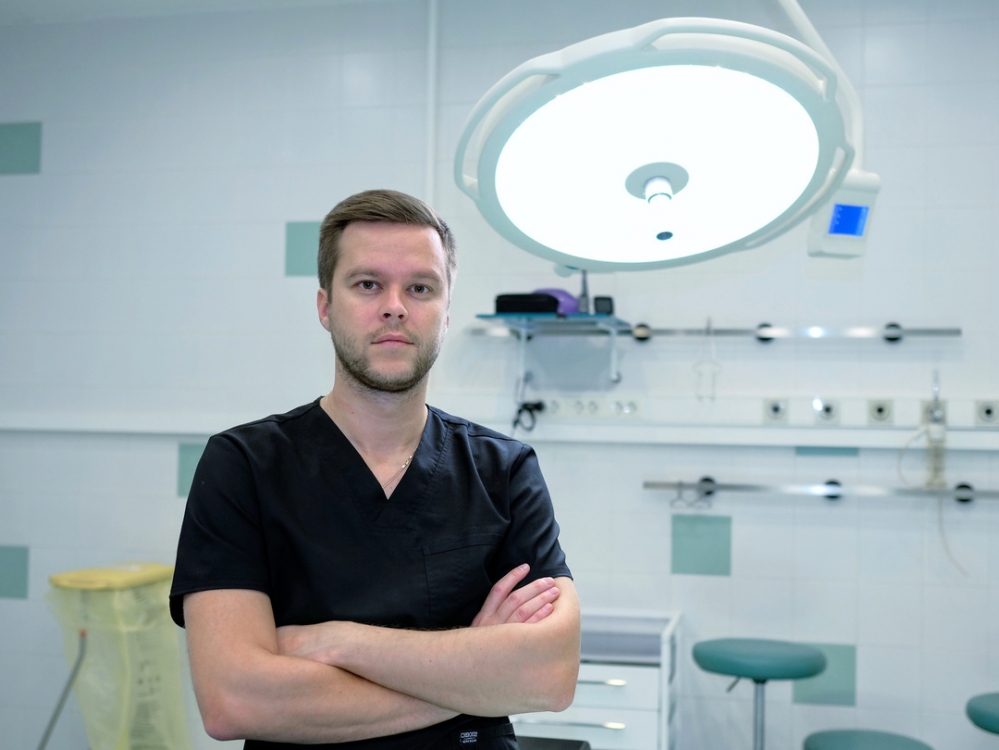 Пластический хирург Виталий Баландин	