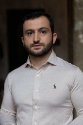 Пластический хирург Карен Пайтян