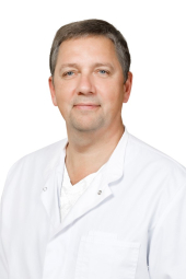 Пластический хирург Александр Жуков