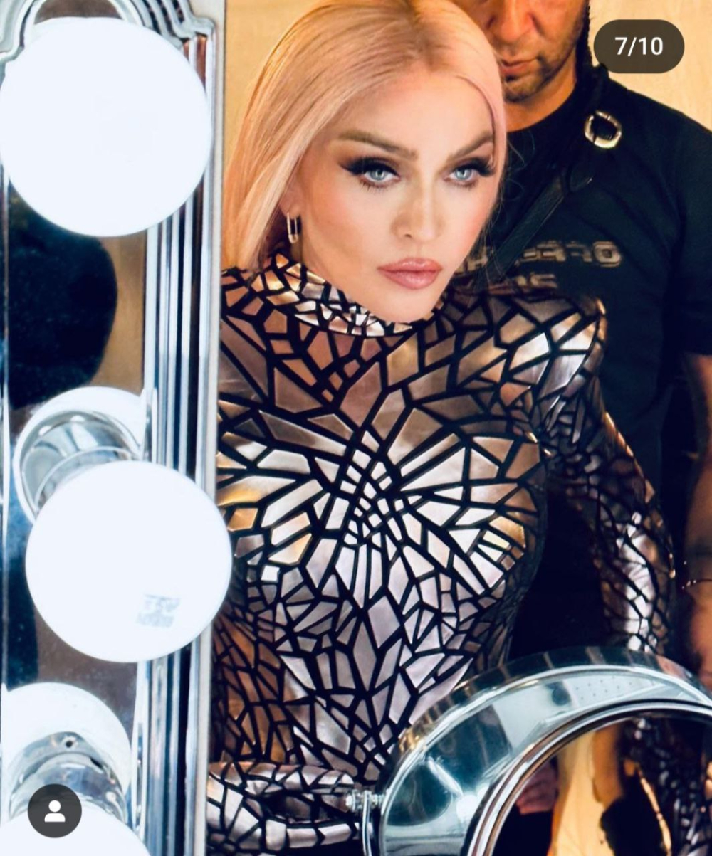 Мадонна во время тура Celebration