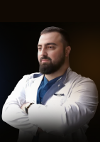 Пластический хирург Гукас Миракян