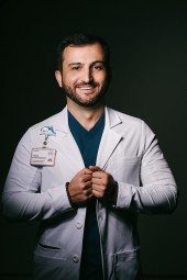 Пластический хирург Карен Пайтян